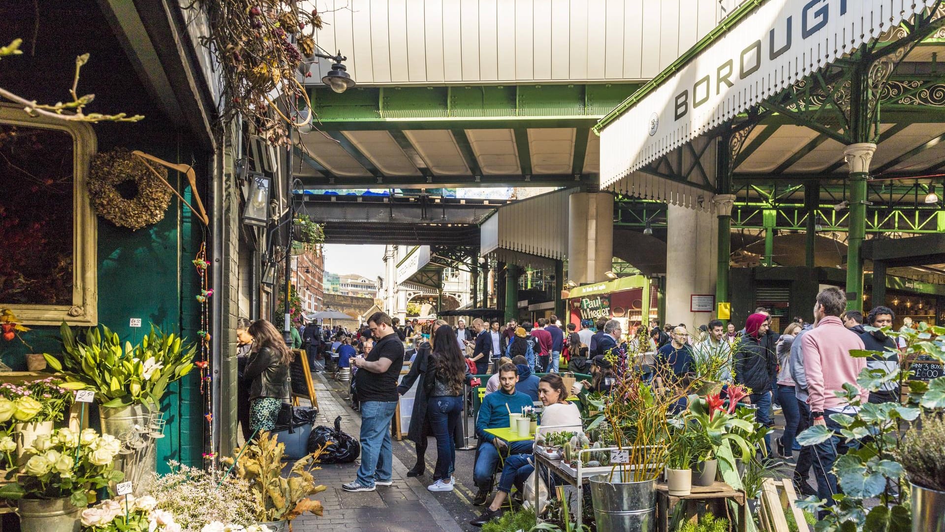 Borough Market Borough Market: Der Food-Hotspot an der London Bridge diente sogar schon als Schauplatz für Dreharbeiten zu "Bridget Jones" oder "Harry Potter".London England United Kingdom Europe PUBLICATIONxINxGERxSUIxAUTxONLY C