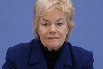 Die frühere CDU-Politikerin Erika Steinbach führt die Desiderius-Erasmus-Stiftung: Eine Umbenennung in Gustav-Stresemann-Stiftung ist verboten.