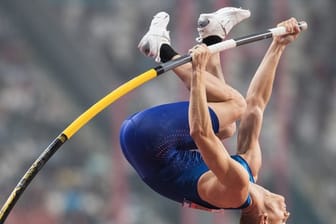 Sam Kendricks aus den USA wurde wieder Weltmeister im Stabhochsprung.