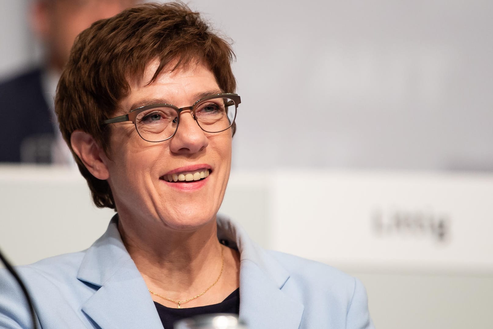 CDU-Chefin Annegret Kramp-Karrenbauer: Sie kritisiert nun ihrerseits die Grünen für deren Kritik am Klimapaket.