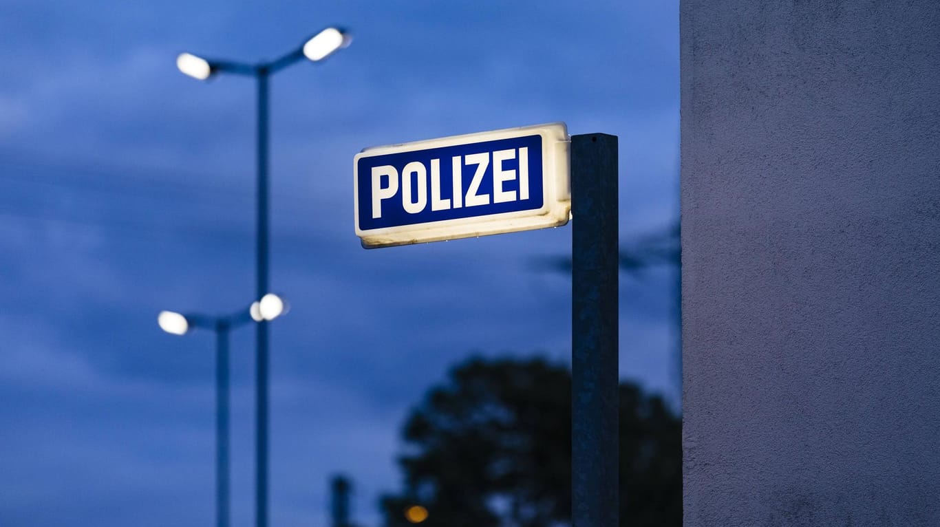 Polizeiwache: In Erfurt werden zwei Beamte der Vergewaltigung beschuldigt. (Symbolbild)
