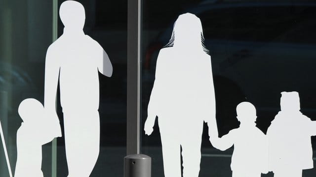Auf getrennt lebende Eltern kommen im nächsten Jahr höhere Unterhaltszahlungen zu. Auf getrennt lebende Eltern kommen im nächsten Jahr höhere Unterhaltszahlungen zu.
