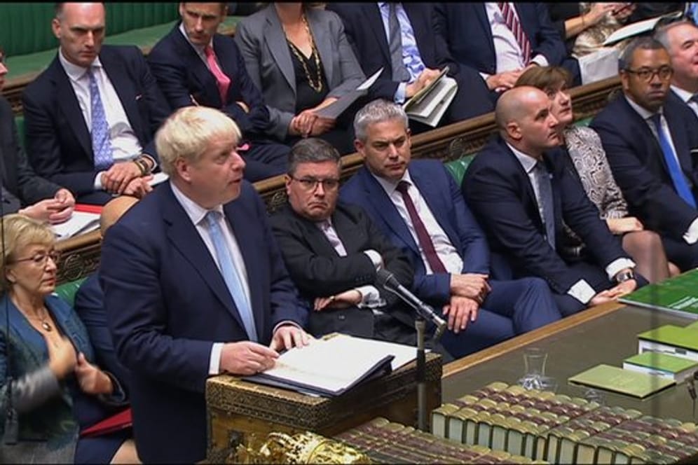 Boris Johnson stellt den Abgeordneten des britischen Unterhauses seine am Vortag veröffentlichten Pläne für einen neuen Brexit-Deal vor.