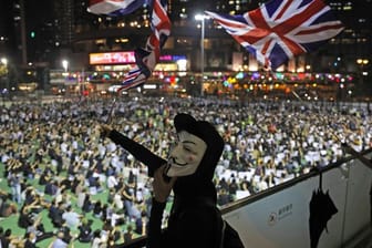 Seit mehr als vier Monaten demonstrieren die Hongkonger gegen ihre eigene Regierung, die kommunistische Führung in Peking und ihren wachsenden Einfluss auf die chinesische Sonderverwaltungsregion.