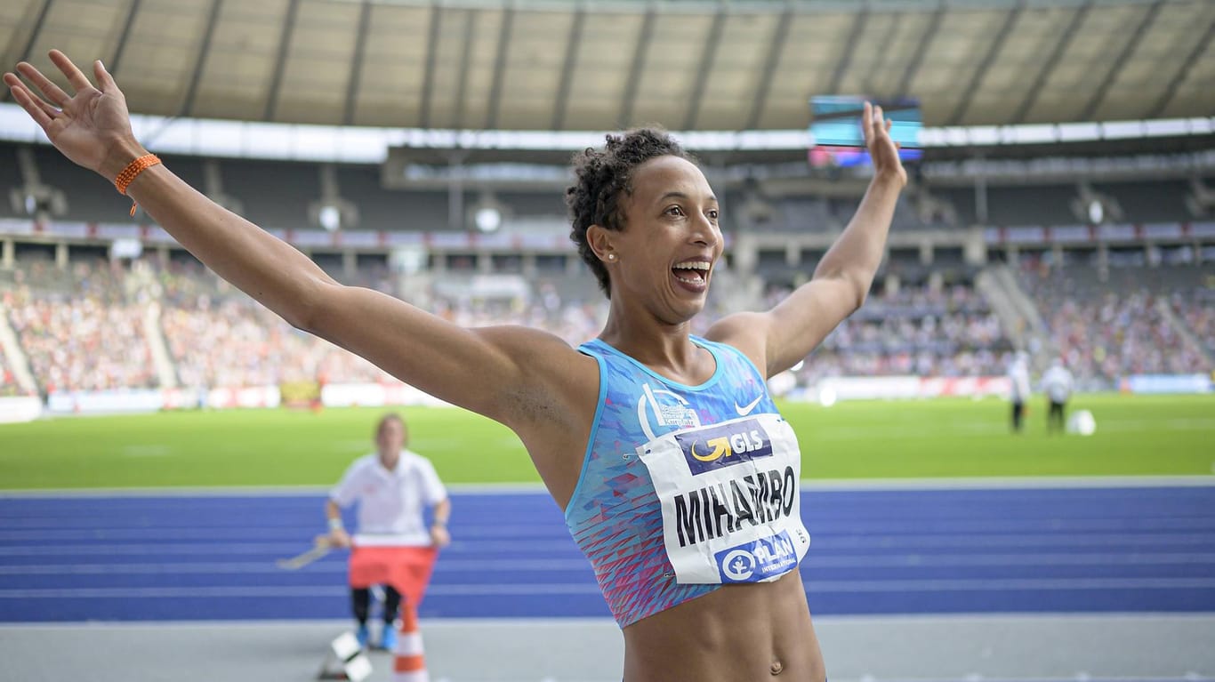 Malaika Mihambo bei den Deutschen Meisterschaften nach ihrem persönlichen Rekordsprung.