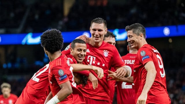Die Bayern gewannen in der Champions League mit 7:2 bei Tottenham Hotspur. Die Bayern gewannen in der Champions League mit 7:2 bei Tottenham Hotspur.