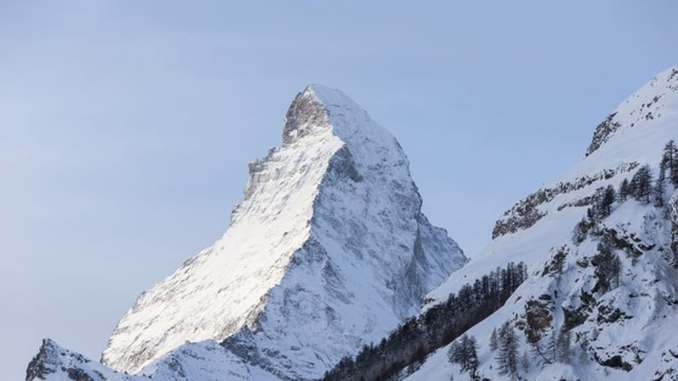 Das Matterhorn gehört zu den berühmtesten Bergen in den Alpen.