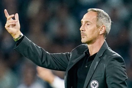 Adi Hütter ist der Trainer von Eintracht Frankfurt.