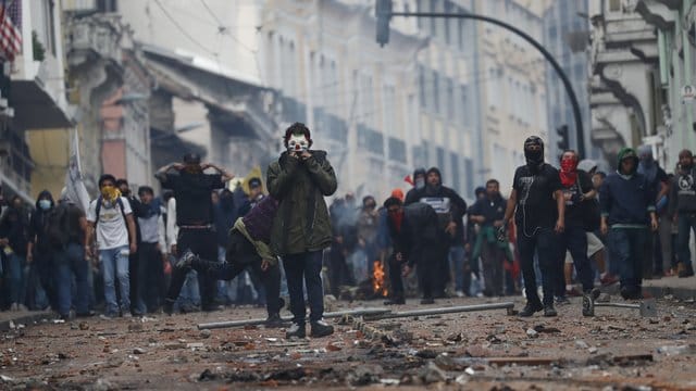 Proteste gegen Preiserhöhungen: In Ecuador herrscht der Ausnahmezustand.