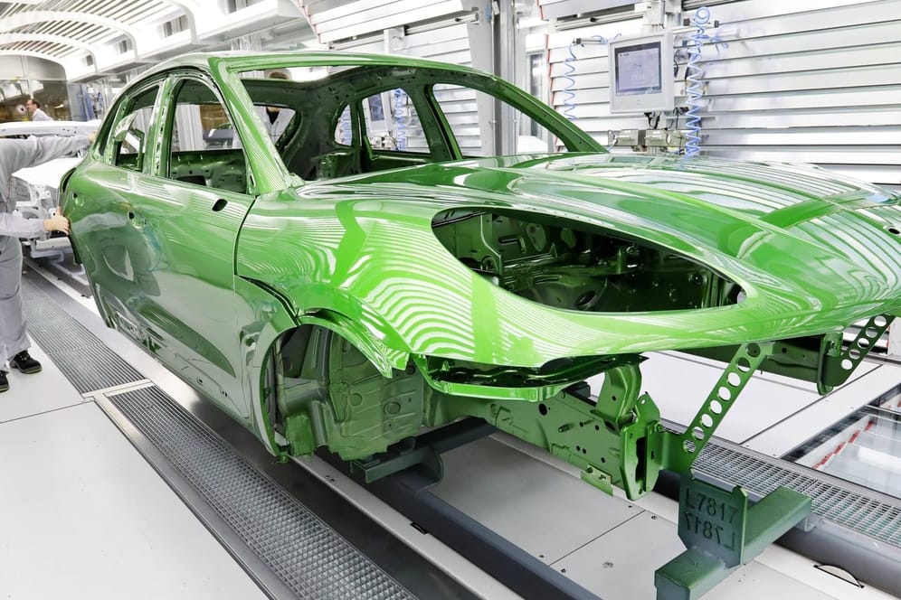 Porsche-Produktion: Der Autobauer konnte wie andere deutsche Marken im Juli 2020 bei den Neuzulassungen zulegen.