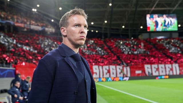 Leipzigs Trainer Julian Nagelsmann geht zuversichtlich in die kommende Bundesliga-Partie bei Bayer 04 Leverkusen. Leipzigs Trainer Julian Nagelsmann geht zuversichtlich in die kommende Bundesliga-Partie bei Bayer 04 Leverkusen.