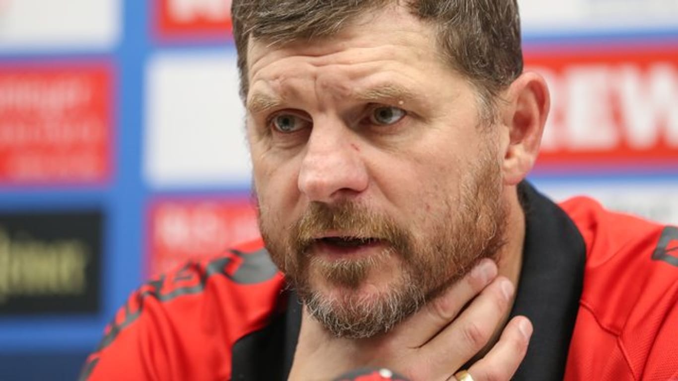 Paderborns Trainer Steffen Baumgart fiebert dem ersten Saisonsieg entgegen - gegen den FSV Mainz 05 soll es nun klappen.