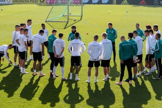Bundestrainer Löw wird die deutsche Nationalmannschaft im österreichischen Seefeld auf die EM 2020 vorbereiten.