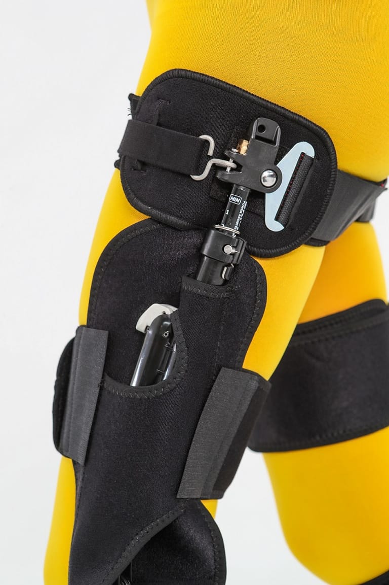 Exoskelett am Bein: Es stützt das Knie bei verschiedenen Sportarten.