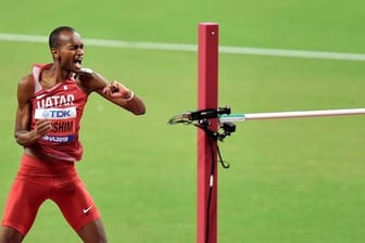 Mutaz Essa Barshim aus Katar feiert seinen Sieg im Hochsprung.