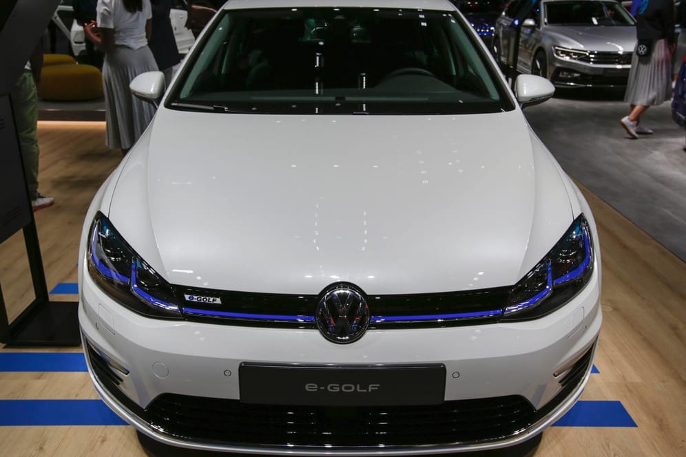 VW e-Golf: Der Elektrowagen des Autoherstellers ist derzeit günstiger zu haben.