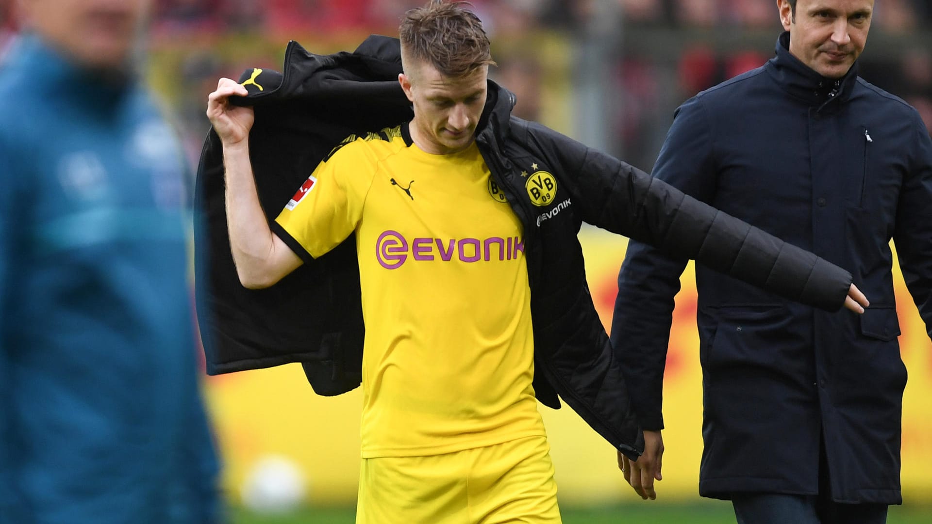 Unzufrieden: BVB-Angreifer Marco Reus nach dem 2:2 in Freiburg.