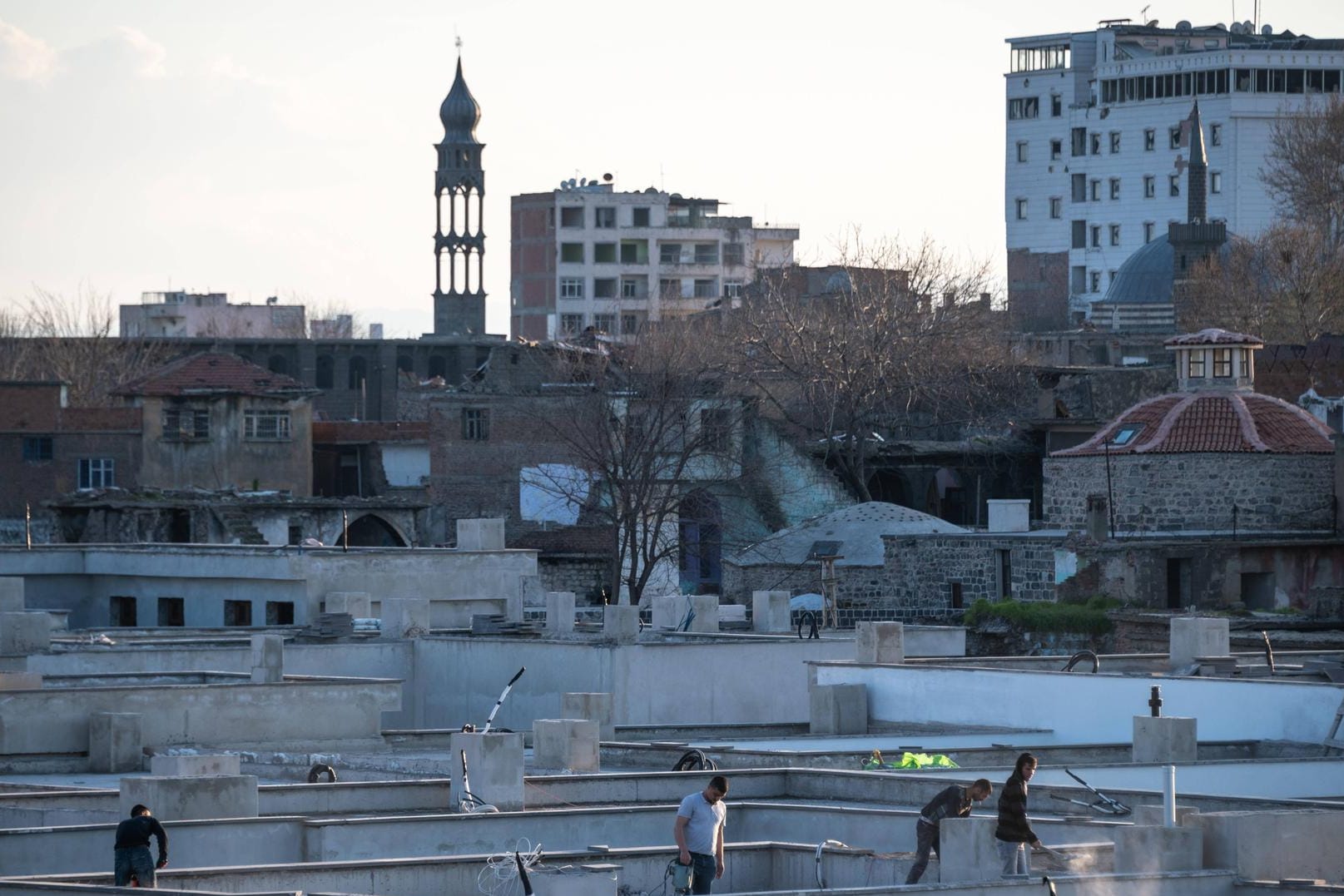 Diyarbakir (Archivbild): In der Stadt soll eine Erzieherin aus Hamburg verhaftet worden sein.