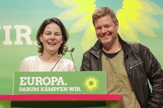 Annalena Baerbock und Robert Habeck: Die Vorsitzenden der Grünen können sich über mehr Geld für ihre Partei freuen.