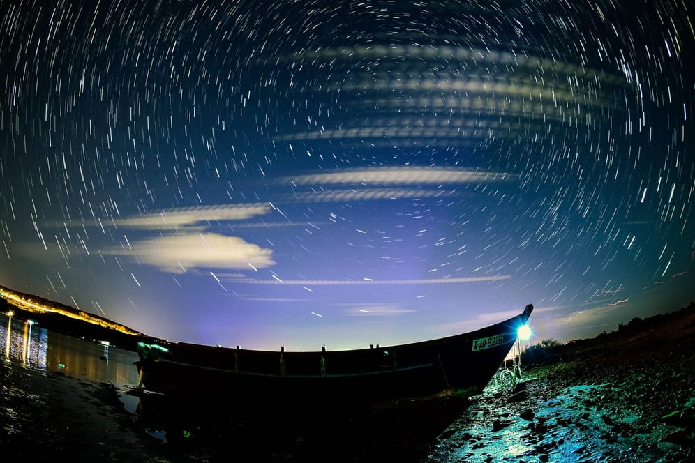 Sternschnuppe: Im Oktober kommt mit den Draconiden wieder ein Sternschnuppen-Schauer vom Himmel.