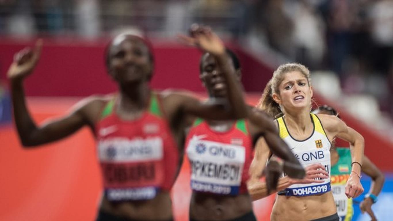 Konstanze Klosterhalfen sprintet auf Platz drei.