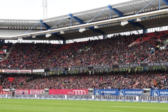 Max-Morlock-Stadion: In Nürnberg verstarb ein Fußball-Fan.
