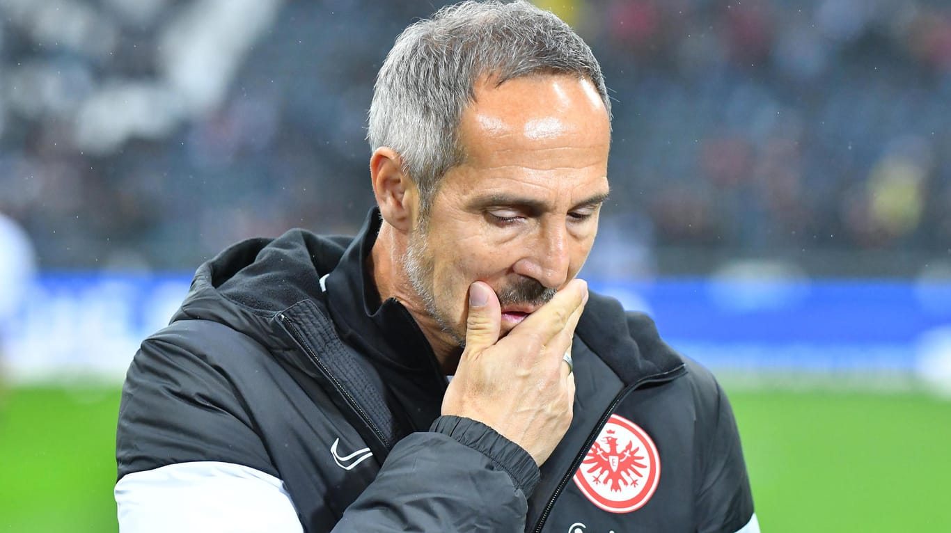 Eintracht Frankfurts Coach Adi Hütter sag ein tolles Spiel seiner Mannschaft gegen Bremen.