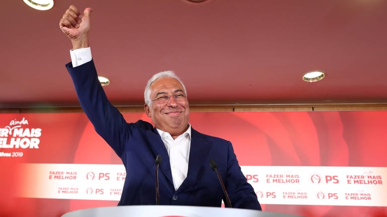 Die Sozialistische Partei (PS) von Ministerpräsident Antonio Costa hat künftig 106 Sitze im Parlament in Lissabon – 20 mehr als bislang.