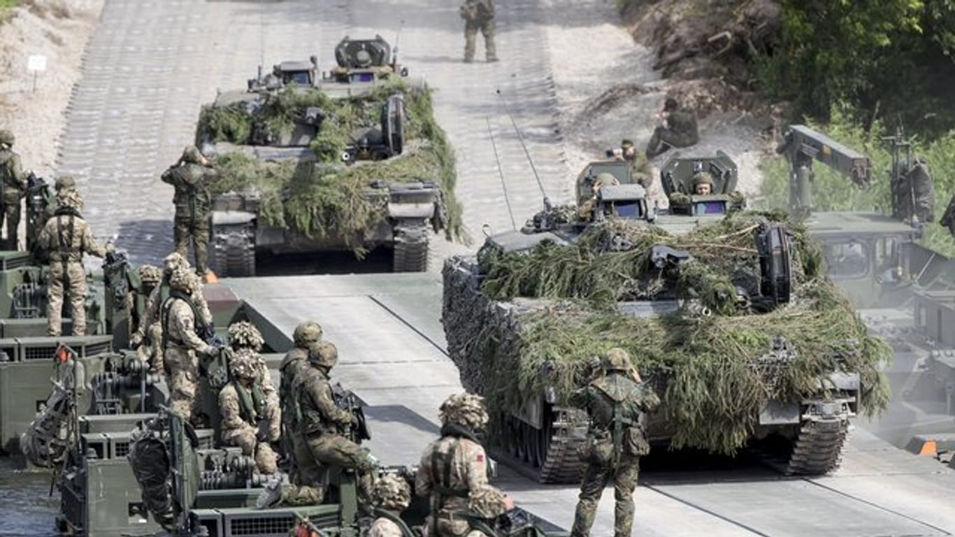 Nato-Truppen bei einem Manöver Litauen.