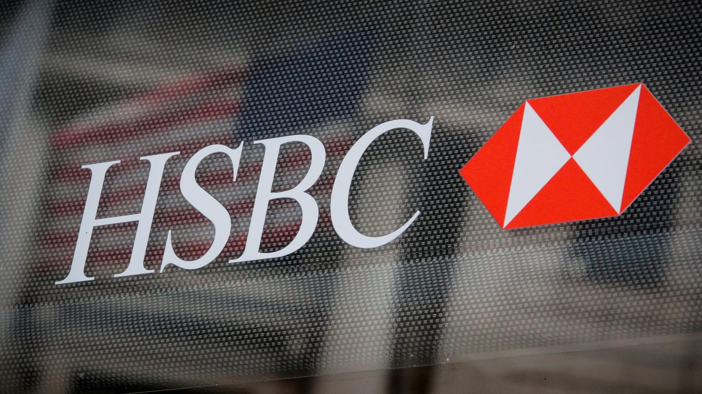 HSBC-Logo: Das Unternehmen beschäftigt weltweit knapp 238.000 Vollzeitkräfte.