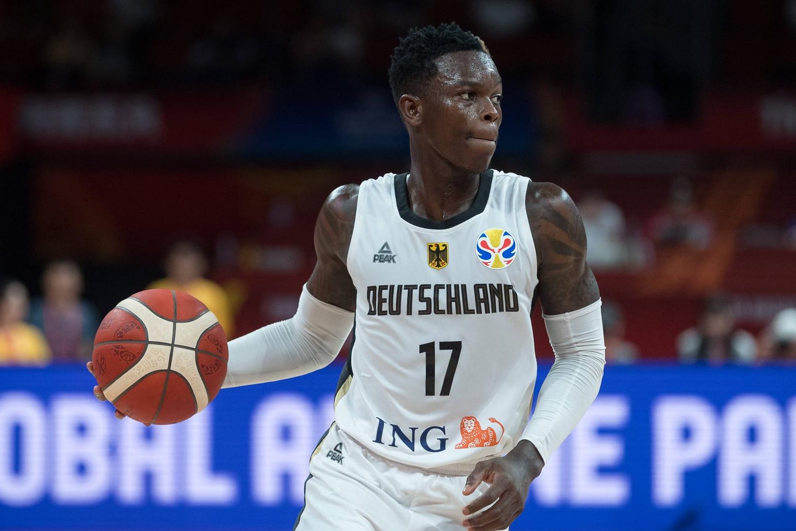 Einrecher erbeuteten bei NBA-Star Dennis Schröder Wertsachen in Höhe von einer halben Million Euro.