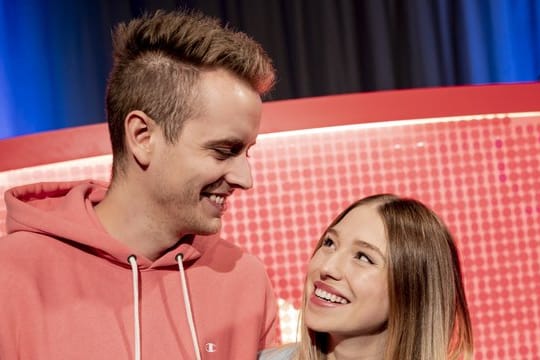 Das YouTuber-Paar Julian "Julienco" Claßen und Bianca "Bibi" Claßen 2018 in Berlin.