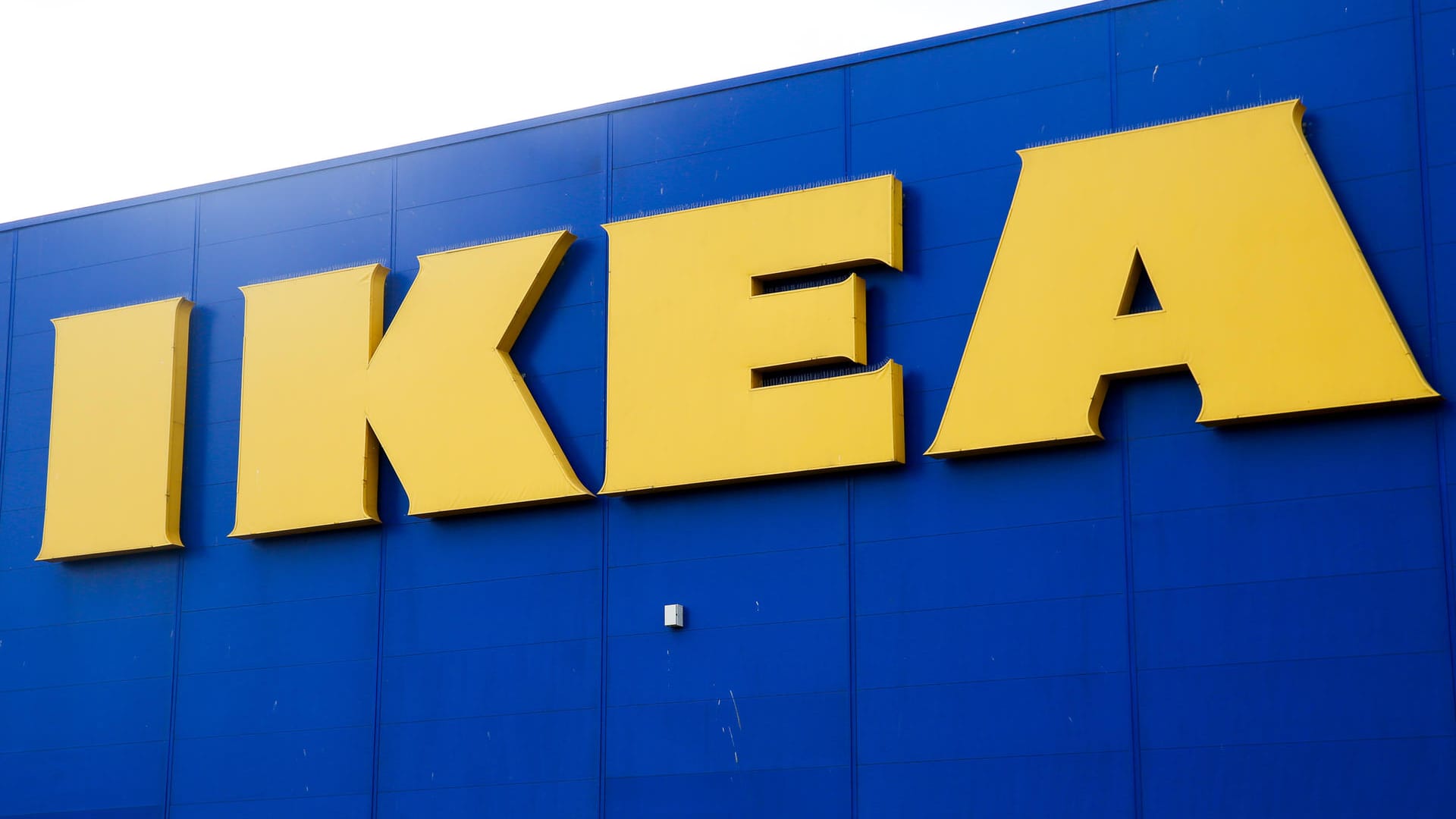 Ikea-Logo: Auch der Möbelhersteller ist von der Listerien-Verunreinigung in Wilke Wurstwaren betroffen.