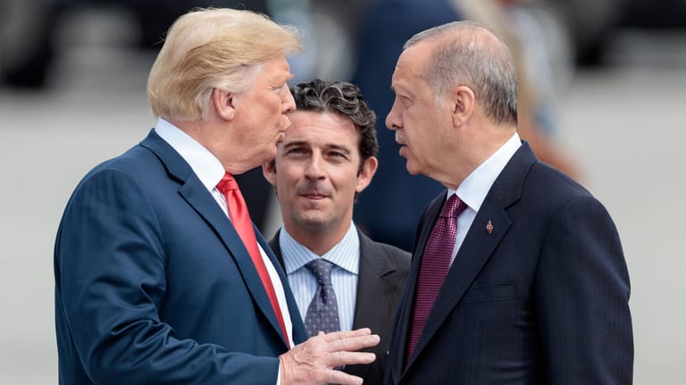 US-Präsident Donald Trump hat der Türkei bei einem Angriff auf Kurden in Nordsyrien mit Konsequenzen gedroht.