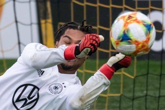 Kann's auch mit den Händen: Nationalspieler Serge Gnabry.