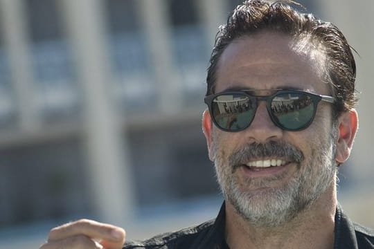 Jeffrey Dean Morgan spielt in "The Walking Dead" den gnadenlosen Bösewicht Negan.