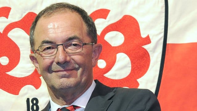 VfB-Ehrenpräsident Erwin Staudt befürwortet die Personalie Hitzlsperger. VfB-Ehrenpräsident Erwin Staudt befürwortet die Personalie Hitzlsperger.