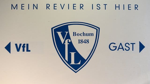 Auf dem Logo des VfL Bochum ist das Gründungsjahr des Vereins klar zu erkennen: 1848. Auf dem Logo des VfL Bochum ist das Gründungsjahr des Vereins klar zu erkennen: 1848.