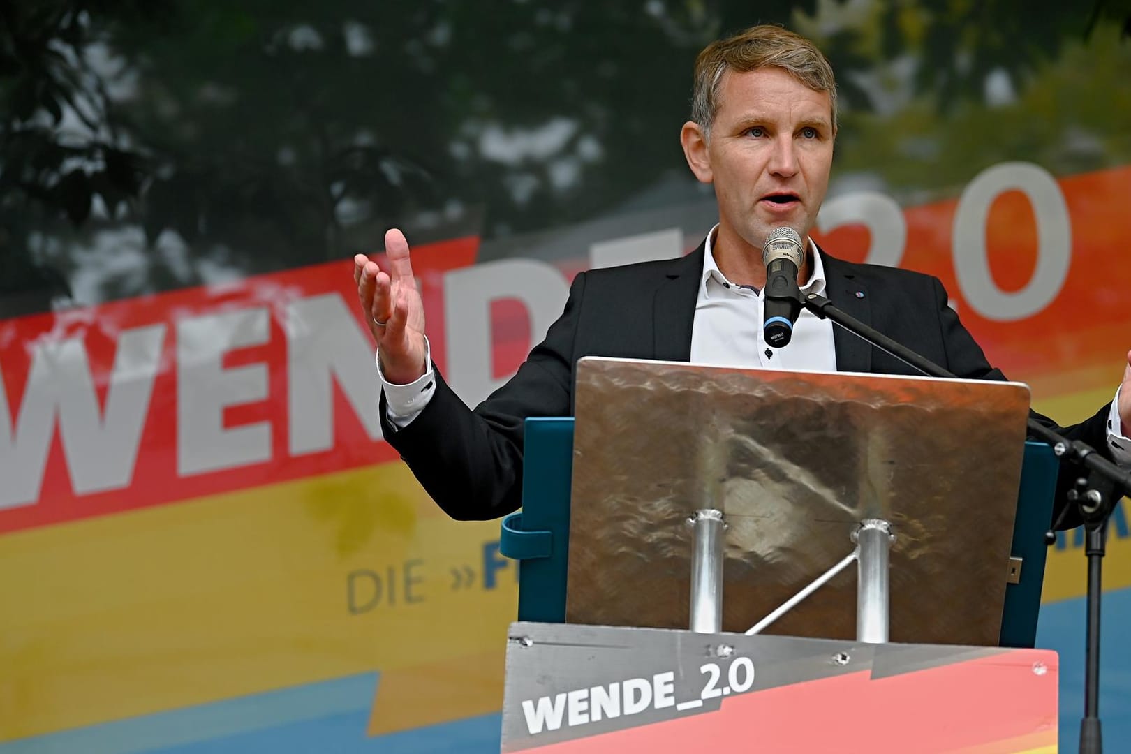 Björn Höcke bei einer Kundgebung am Tag der Deutschen Einheit: Rund zwei Drittel der potenziellen AfD-Wähler stehen hinter dem Spitzenkandiaten der Thüringer AfD.