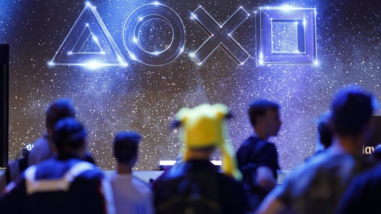 Symbole von Playstation auf der weltgrößten Computerspielmesse Gamescom 2019 im Congress Centrum Nor