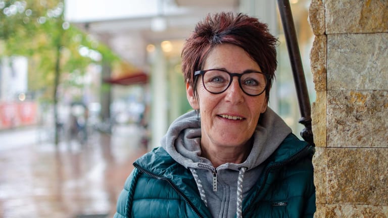 Autorin Susanne Groth: Sie hat ein Buch über ihr Engagement für Obdachlose in Hamburg geschrieben.