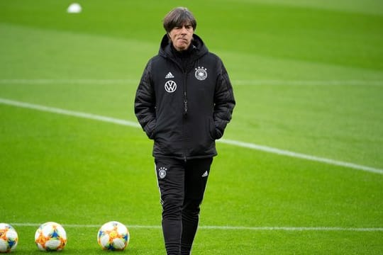 Muss auf einige Leistungsträger verzichten: Bundestrainer Joachim Löw.