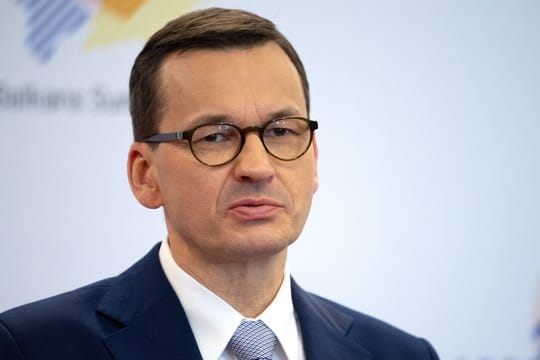 Mateusz Morawiecki, Ministerpräsident von Polen, spricht auf einer Pressekonferenz beim Westbalkan-Gipfel im Juli 2019.