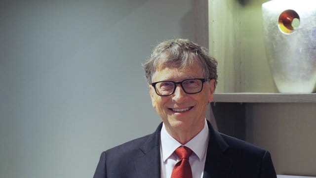 Der US-Milliardär Bill Gates in einem Hotel in Lyon am Rande der Geberkonferenz des Globalen Fonds zum Kampf gegen Aids, Tuberkulose und Malaria. Der US-Milliardär Bill Gates in einem Hotel in Lyon am Rande der Geberkonferenz des Globalen Fonds zum Kampf gegen Aids, Tuberkulose und Malaria.