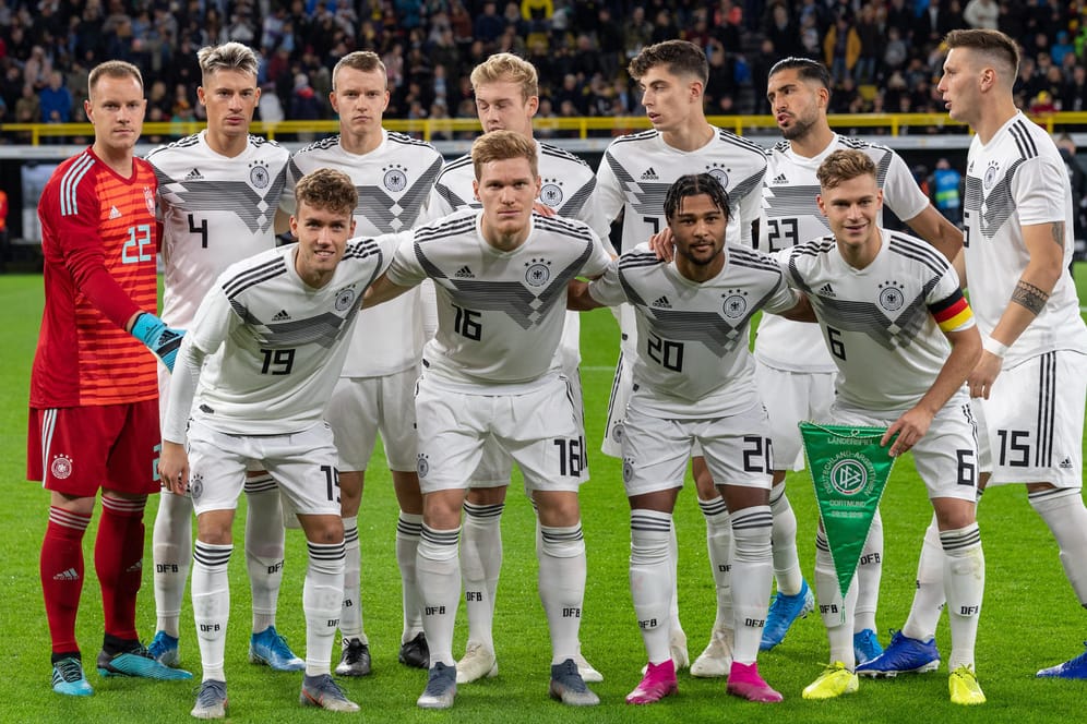 Mit dieser Mannschaft startete die deutsche Nationalmannschaft gegen Argentinien.