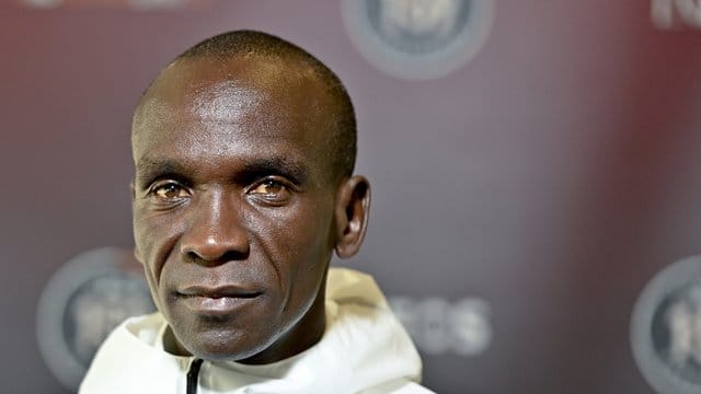 Will in Wien in die Marathon-Geschichtsbücher laufen: Eliud Kipchoge.