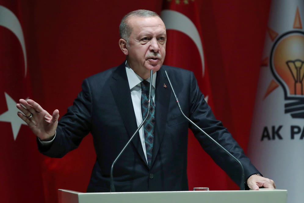 Der türkische Präsident Recep Tayyip Erdogan hat die Bodenoffensive der türkischen Armee in Nordsyrien eingleitet.