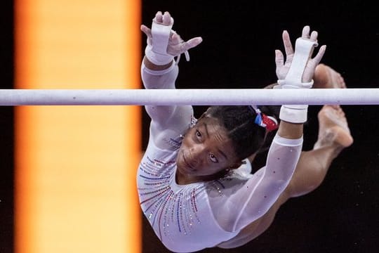 US-Star Simone Biles am Stufenbarren. US-Star Simone Biles am Stufenbarren.