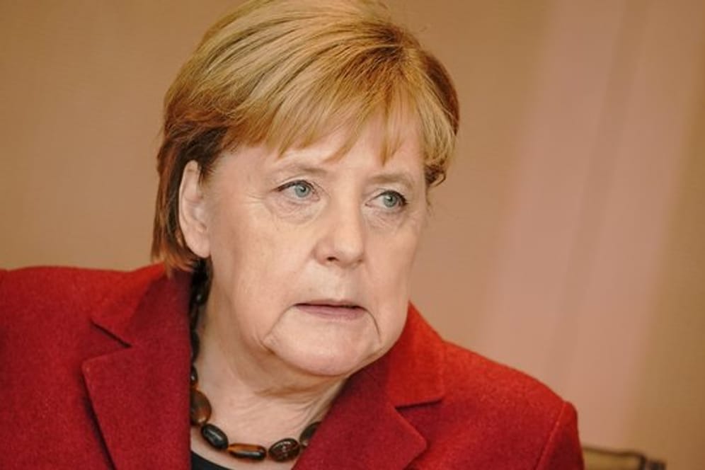 Kanzlerin Merkel kommt beim ARD-"Deutschlandtrend" auf die besten Zufriedenheitswerte (53 Prozent).