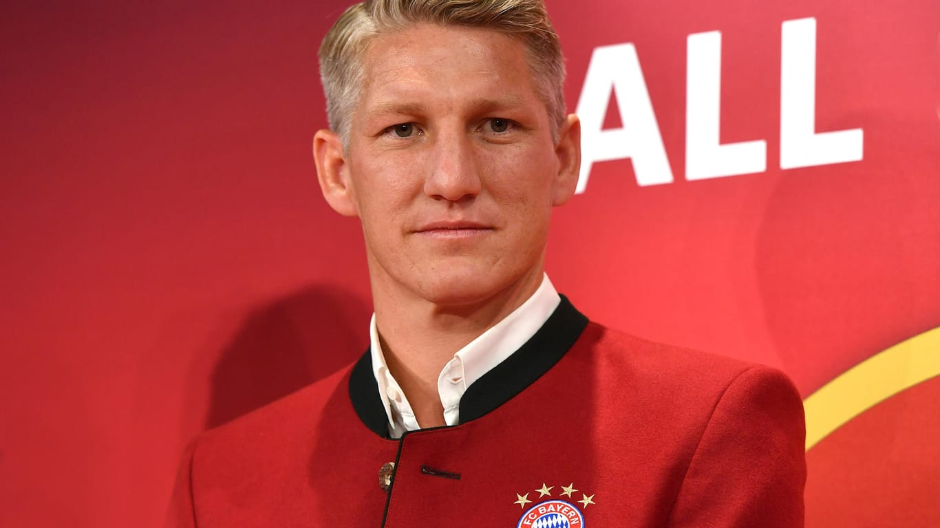 Bastian Schweinsteiger spielte über ein Jahrzehnt für Bayern und gewann mit den Klub unter anderem die Champions League.